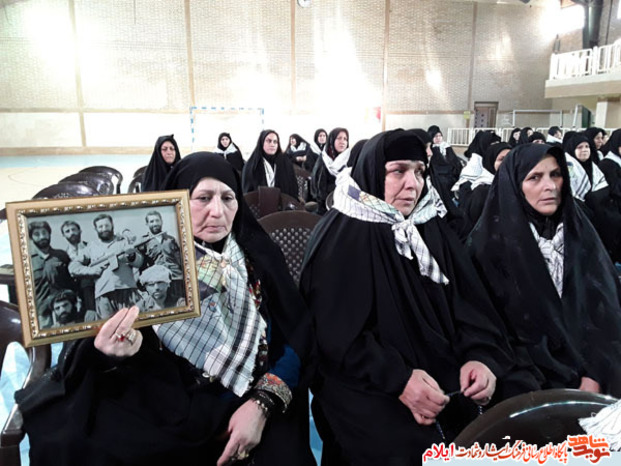 اعزام همسران شهدا به اردوی راهیان نور مناطق عملیاتی استان ایلام
