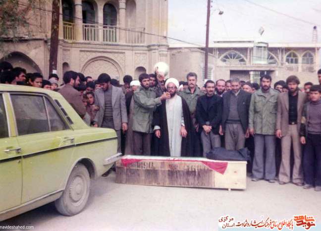 تشییع شهید توسط حجت الاسلام واعظی پور -اراک 1365