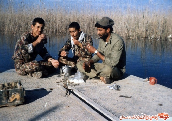 نفر وسط شهید امیر جراح