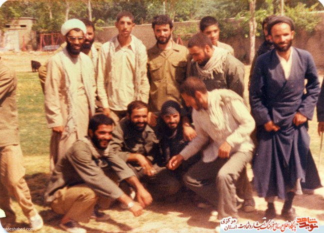 از چپ: حاج آقا توحیدی - شهید حبیب اله صفری - حسن صادقی - حسن کندی - شهید رحیم آنجفی - شهید مهدی اسماعیلی - مجتبی آب پران