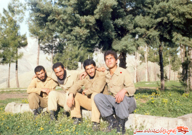 نفر اول از راست شهید محمدعلی خواجه‌زاده
