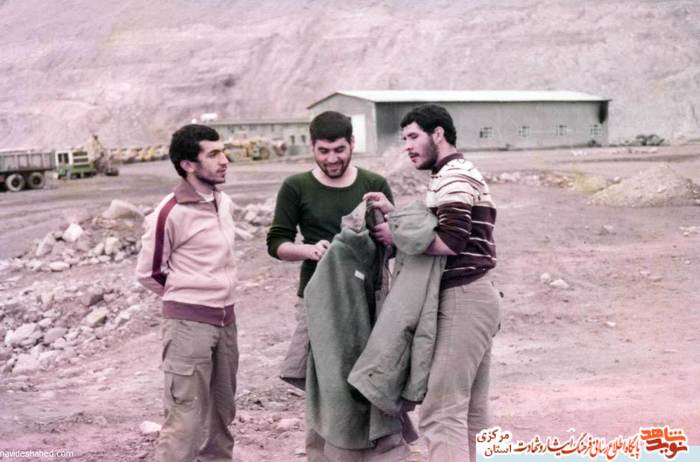نفر وسط : داود غیاثی راد