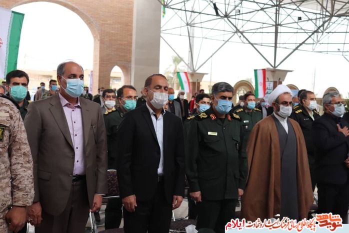 آیین میهمانی لاله‌ها و عطرافشانی گلزار مطهر شهدا در بهشت علي صالح(ع) ايلام