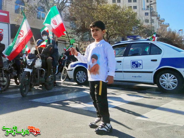 «انقلاب» و «عشق به ولایت» در دل و جانِ پیر و جوان جای دارد