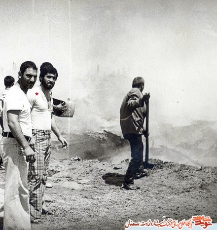 نفر وسط شهید احمد امی