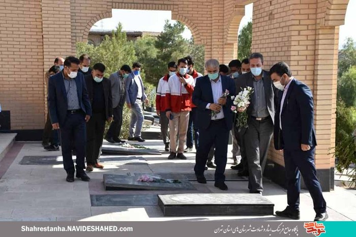 گلزار شهدای ده امام شهرستان پاکدشت