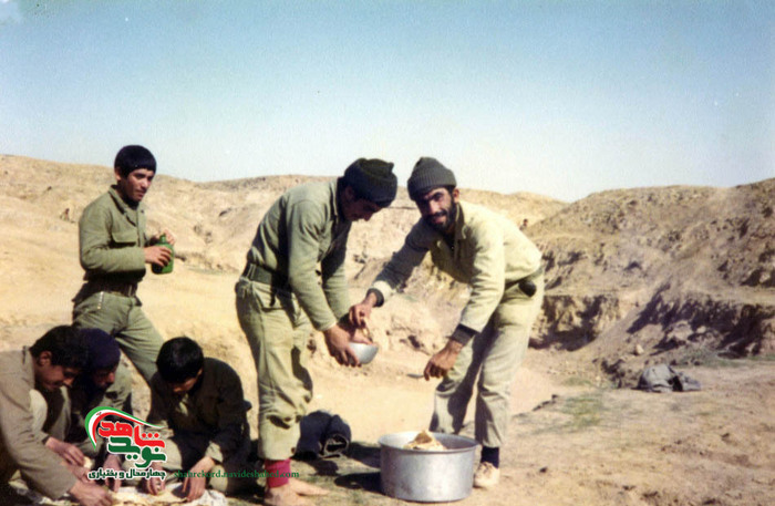 جهادگر شهید بهروز ایزدی و همرزمان 