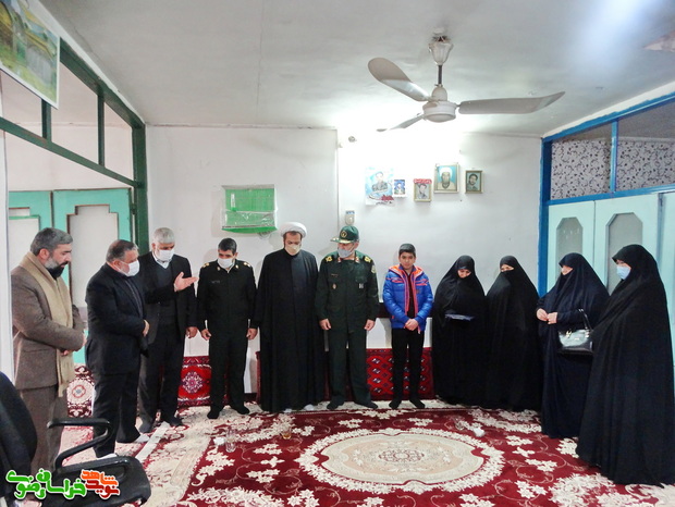 دیدار با خانواده شهید والامقام مدافع حرم لشکر فاطمیون عباسعلی حمیدی
