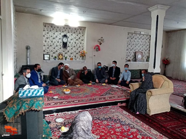 دیدار مسئولان شهرستان آرادان با مادر معزز شهید والامقام محمدعلی شاهحسینی - بیست و هفتم دیماه ۱۴۰۰ شهرستان آرادان