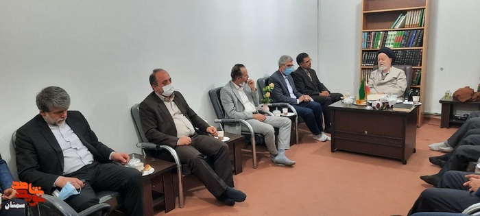 دیدار مدیران بنیاد شهید شهرستان و استان سمنان با آیتالله شاهچراغی نماینده مردم استان در مجلس خبرگان رهبری - بیست و سوم اسفند ۱۴۰۰ دفتر نماینده مجلس خبرگان رهبری در سمنان