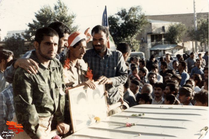  بازگشت آزادگان چهارمحال و بختیاری به میهن اسلامی 