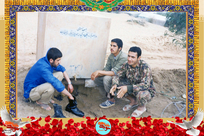 نفر وسط شهید فتحعلی آل‌حکمت