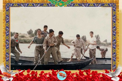 نفر سمت چپ شهید مجتبی محبوبی