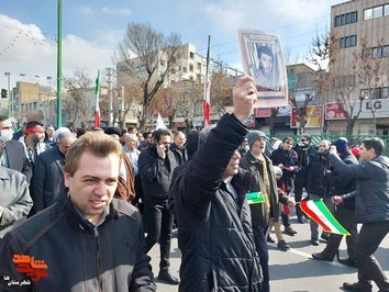  راهپیمایی ۲۲ بهمن در شهرستان ری و توزیع تصاویر شهدا 