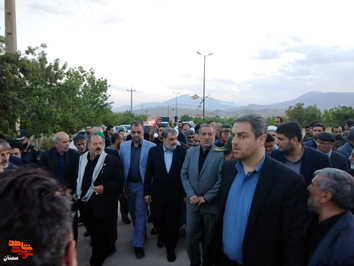 ادای احترام معاون اقتصادی رئیس جمهور به مقام والای شهدا- چهاردهم خرداد ۱۴۰۲ گلزار شهدای گمنام شهر دیباج از توابع شهرستان دامغان