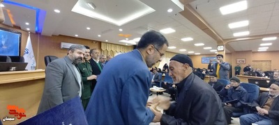 مراسم تجلیل از پدران آسمانی- چهارم بهمن‌ماه ۱۴۰۲ سالن یادگار امام استانداری سمنان