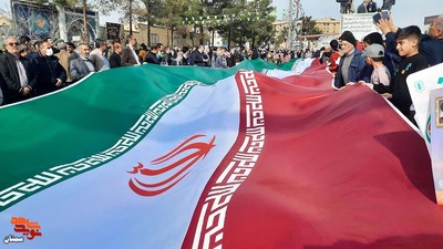 حماسه مردم انقلابی سمنان در راهپیمایی ۲۲ بهمن ۱۴۰۲