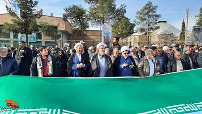 حماسه مردم انقلابی سمنان در راهپیمایی ۲۲ بهمن ۱۴۰۲