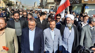 حماسه مردم انقلابی سمنان در راهپیمایی ۲۲ بهمن ۱۴۰۲
