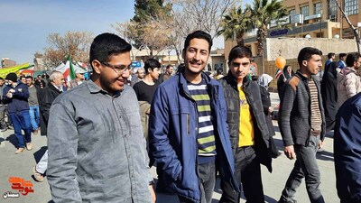 حماسه مردم انقلابی سمنان در راهپیمایی ۲۲ بهمن ۱۴۰۲