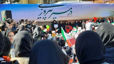 حماسه مردم انقلابی سمنان در راهپیمایی ۲۲ بهمن ۱۴۰۲