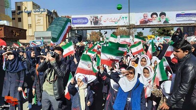 حماسه مردم انقلابی سمنان در راهپیمایی ۲۲ بهمن ۱۴۰۲