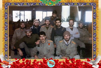 ردیف جلو نفر وسط شهید محمدعلی طوسی