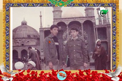 نفر سمت چپ شهید سید جمال احمدپناهی