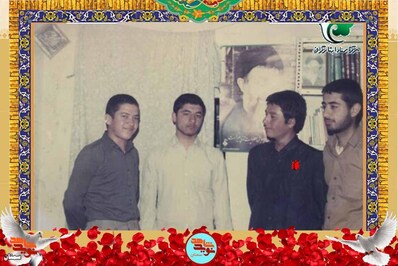 نفر دوم از راست شهید سید جمال احمدپناهی