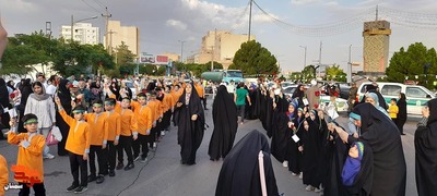 کاروان نوجوانان در شادپیمایی عید غدیر به نیابت از شهدا- پنجم تیرماه ۱۴۰۳ میدان کوثر تا میدان امام علی(ع) شهرستان سمنان