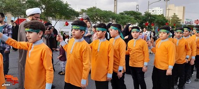 کاروان نوجوانان در شادپیمایی عید غدیر به نیابت از شهدا- پنجم تیرماه ۱۴۰۳ میدان کوثر تا میدان امام علی(ع) شهرستان سمنان