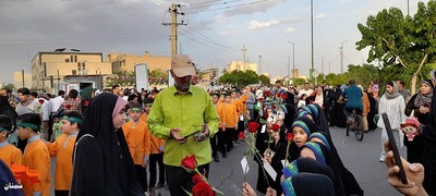 کاروان نوجوانان در شادپیمایی عید غدیر به نیابت از شهدا- پنجم تیرماه ۱۴۰۳ میدان کوثر تا میدان امام علی(ع) شهرستان سمنان