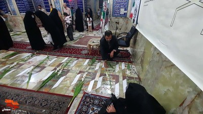 آیین میهمانی لاله‌ها در هفته دفاع مقدس- پنجم مهرماه ۱۴۰۳ گلزار شهدای امامزاده یحیی(ع) شهرستان سمنان